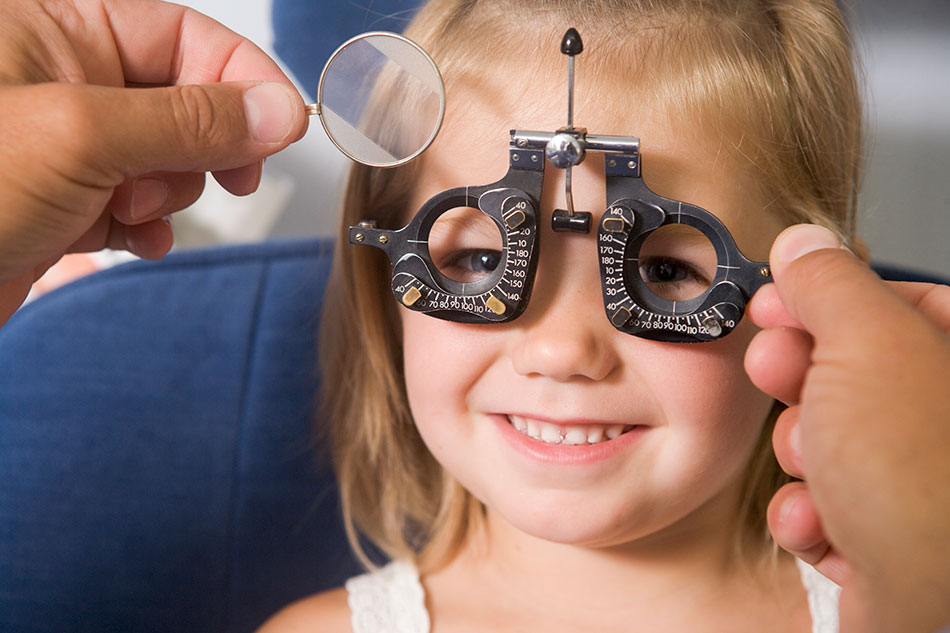 smiling-young-girl-optometrist[1]